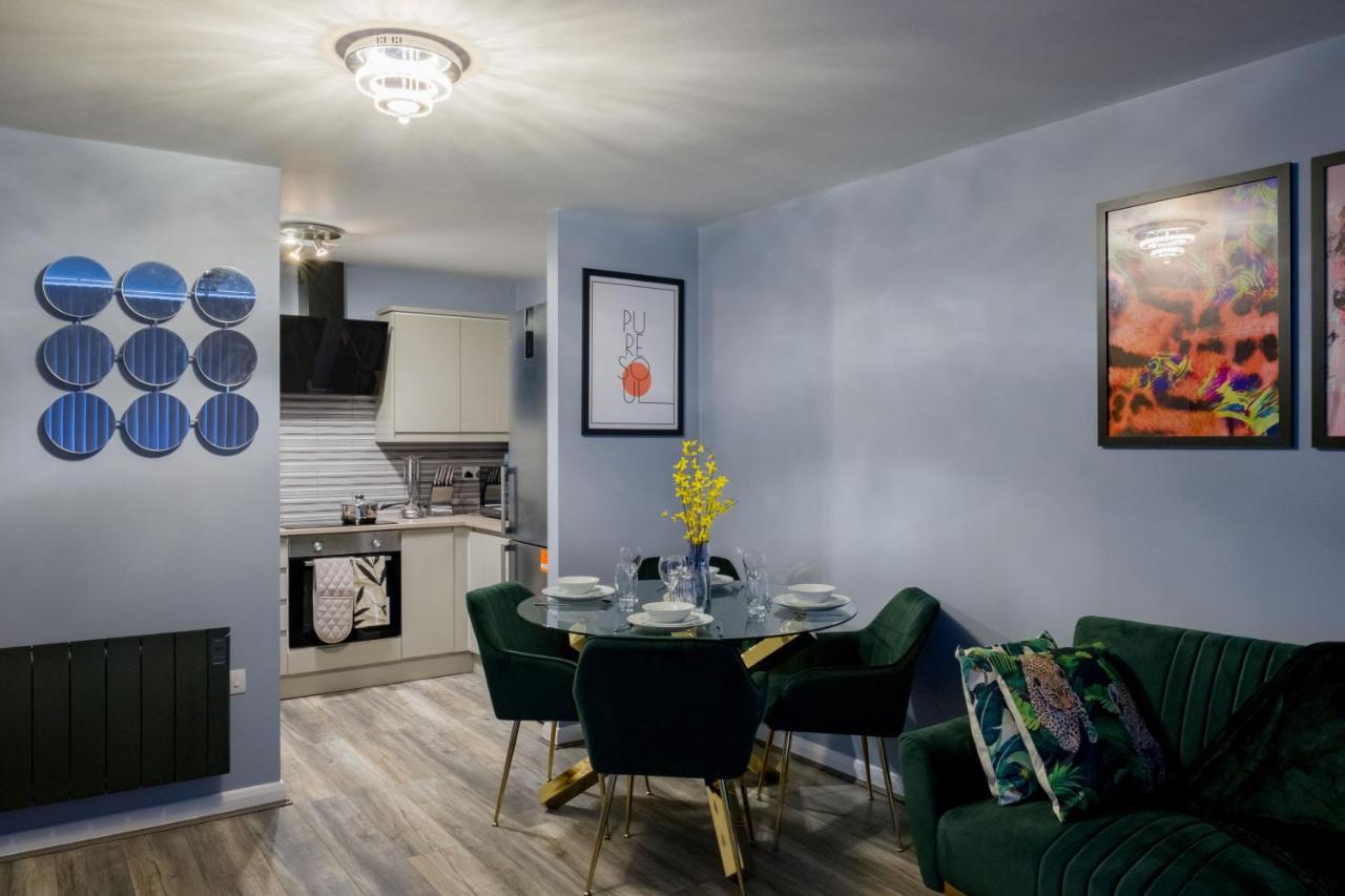 Pahuna Ghar Birmigham City 2 Bedroom Apartment- Short To Mid Term Let-Free Secure Parking Birmingham Extérieur photo